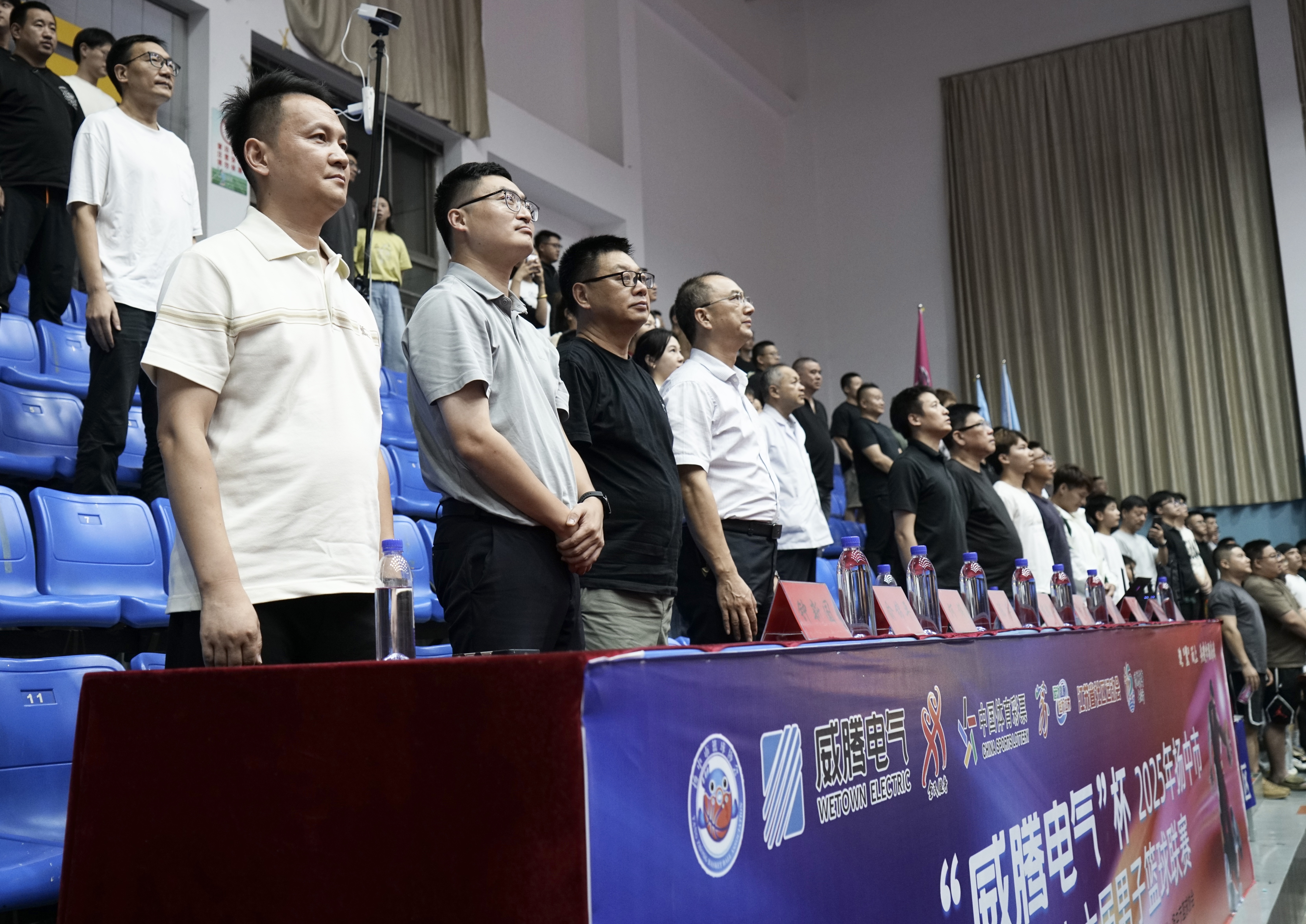 辅导战站一排.JPG